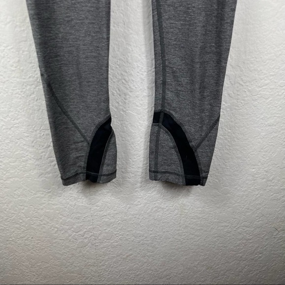 Lululemon Run Inspire Crop II Leggings Luxtreme Heathered Deep Coal Quilt - Picture 3 of 7